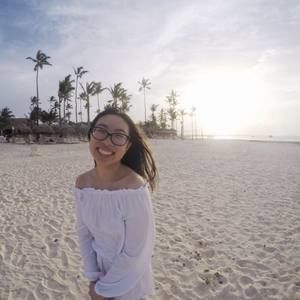 Meet your Posher, Vivian